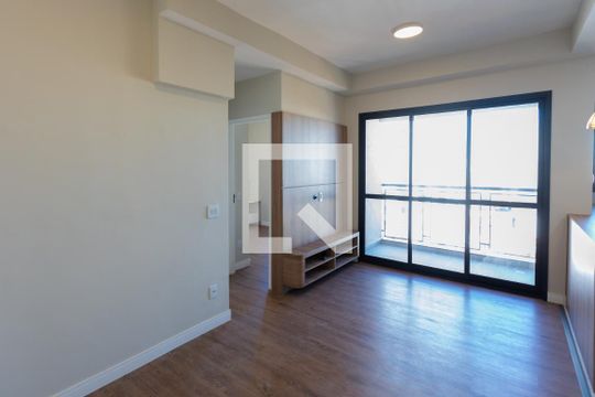 Sala de apartamento para alugar com 2 quartos, 55m² em Taquaral, Campinas
