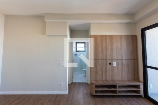 Sala de apartamento para alugar com 2 quartos, 55m² em Taquaral, Campinas