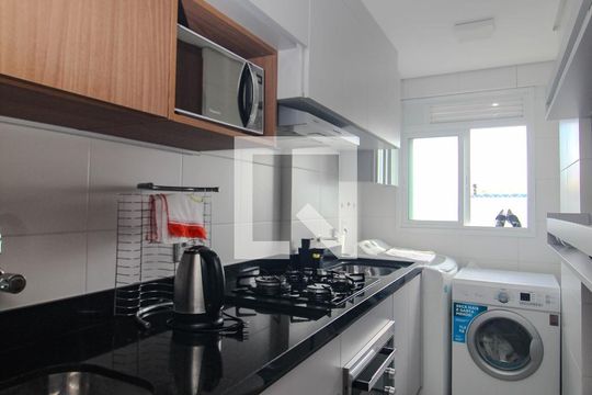  Cozinha/Area de serviço de apartamento à venda com 2 quartos, 67m² em Cavalhada, Porto Alegre