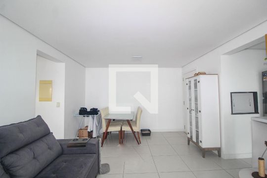 Sala de apartamento à venda com 2 quartos, 67m² em Cavalhada, Porto Alegre
