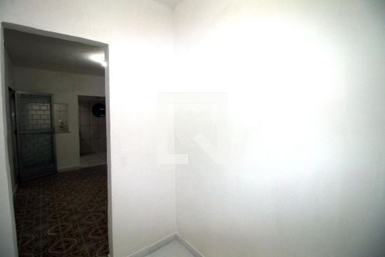 Corredor de casa à venda com 1 quarto, 75m² em Rocha Miranda, Rio de Janeiro