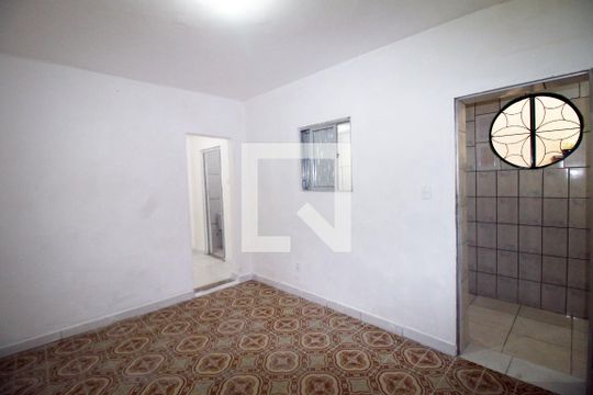 Casa à venda com 1 quarto, 75m² em Rocha Miranda, Rio de Janeiro