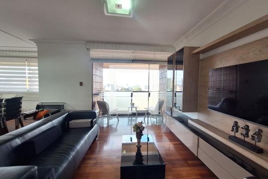 Sala de apartamento à venda com 3 quartos, 136m² em Vila Bastos, Santo André