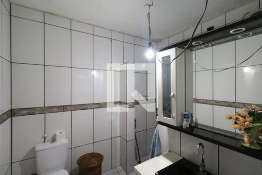 Banheiro de casa para alugar com 1 quarto, 154m² em Santo Antônio, São Caetano do Sul