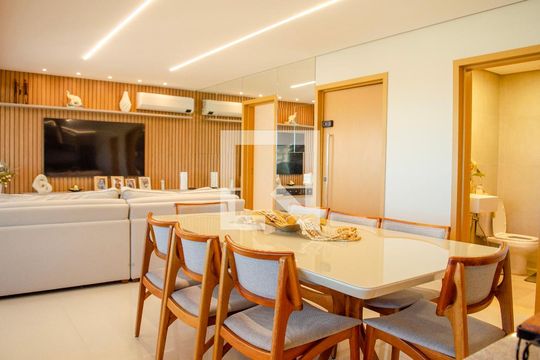 Apartamento à venda com 3 quartos, 163m² em Park Lozandes, Goiânia