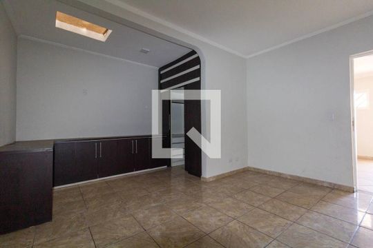 Quarto 2 de casa para alugar com 2 quartos, 120m² em Cidade Líder, São Paulo