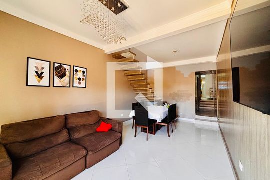 Sala de casa à venda com 6 quartos, 315m² em Vila Sao Silvestre, Barueri