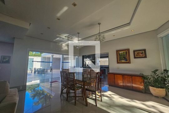 Casa de Condomínio para alugar com 5 quartos, 380m² em Balneario Praia do Pernambuco, Guarujá