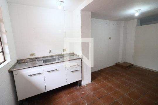Sala/Cozinha de casa para alugar com 1 quarto, 45m² em Santo Antônio, Osasco