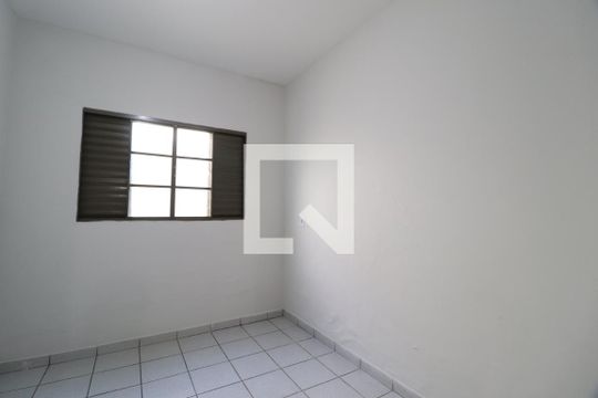 Quarto 1 de casa para alugar com 3 quartos, 119m² em Santa Rosa, Uberlândia