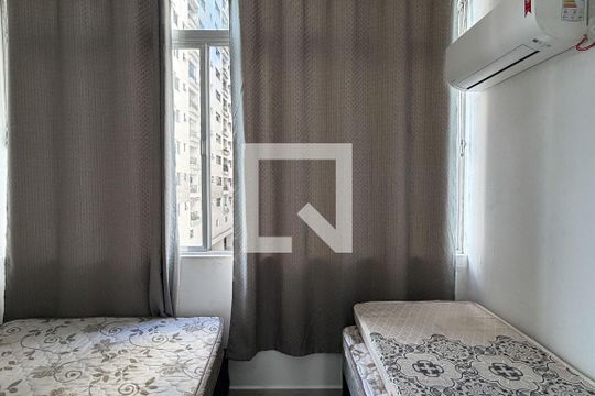 Quarto 1 de apartamento para alugar com 2 quartos, 60m² em José Menino, Santos