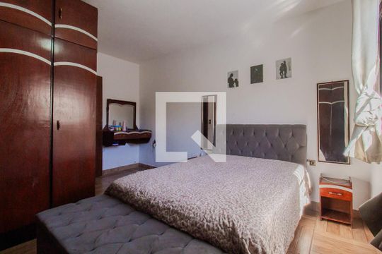 Quarto Suíte 1 de casa para alugar com 2 quartos, 57m² em Vila Magini, Mauá