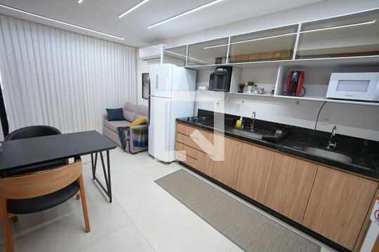 Apartamento à venda com 1 quarto, 42m² em Setor Bueno, Goiânia