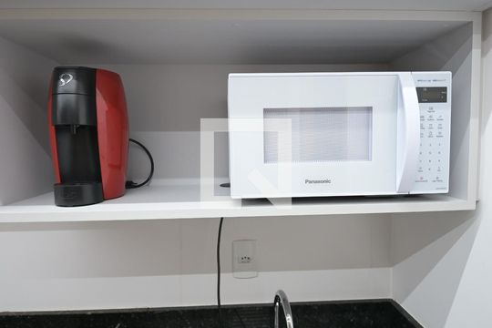 Apartamento à venda com 1 quarto, 42m² em Setor Bueno, Goiânia
