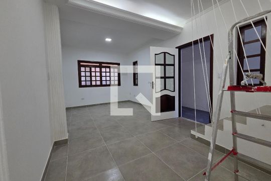 Sala de casa para alugar com 3 quartos, 197m² em Canto do Forte, Praia Grande