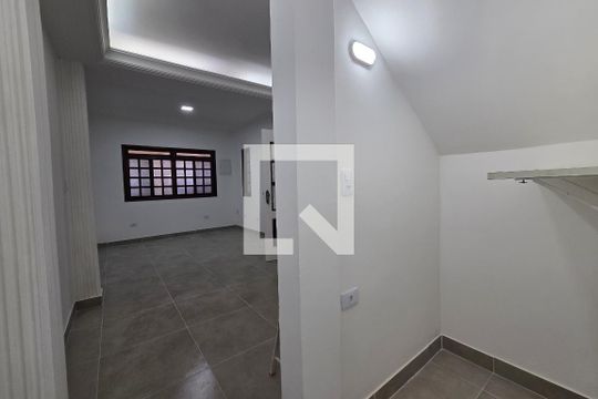 Sala de casa para alugar com 3 quartos, 197m² em Canto do Forte, Praia Grande