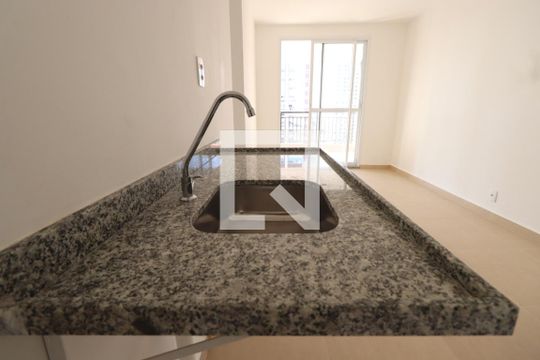Cozinha de apartamento para alugar com 2 quartos, 42m² em Tatuapé, São Paulo