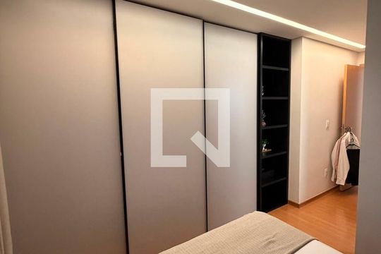 Quarto de apartamento para alugar com 2 quartos, 64m² em São Lucas, Belo Horizonte