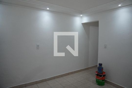 Casa para alugar com 2 quartos, 50m² em Jardim Campos, São Paulo