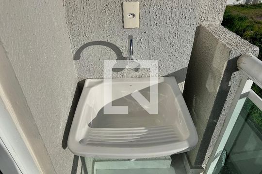 Varanda e Área de Serviço de apartamento para alugar com 1 quarto, 33m² em Recreio dos Bandeirantes, Rio de Janeiro