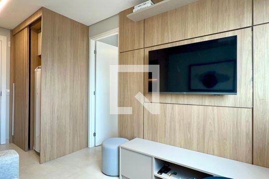Sala de kitnet/studio para alugar com 1 quarto, 25m² em Pinheiros, São Paulo