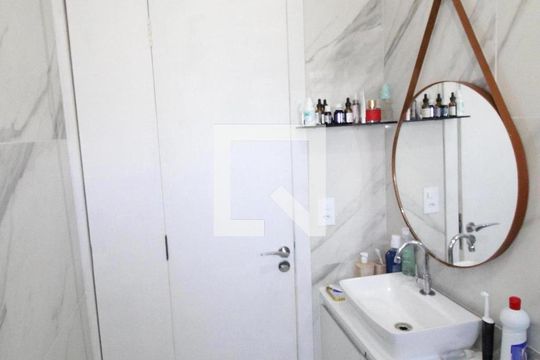 Banheiro da Suíte 1 de casa para alugar com 3 quartos, 100m² em Jardim Satélite, São José dos Campos
