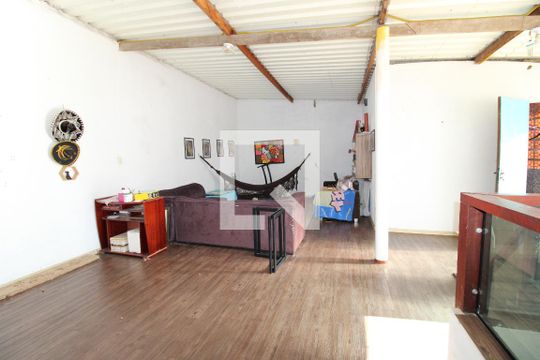 Sala 3 de casa à venda com 2 quartos, 200m² em Vila Santa Teresinha, São Paulo