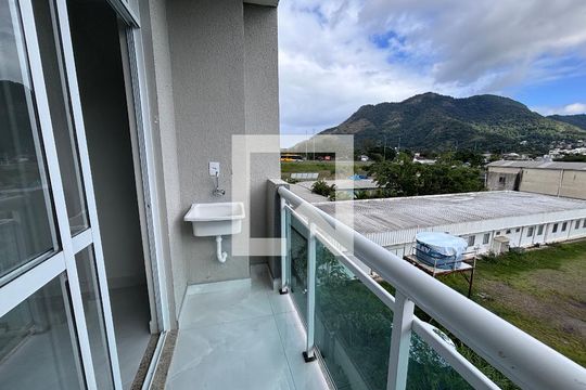 Varanda de kitnet/studio para alugar com 1 quarto, 33m² em Recreio dos Bandeirantes, Rio de Janeiro
