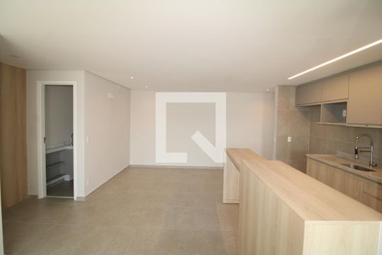 Sala / Cozinha de apartamento para alugar com 2 quartos, 100m² em Parque Sao Domingos, São Paulo