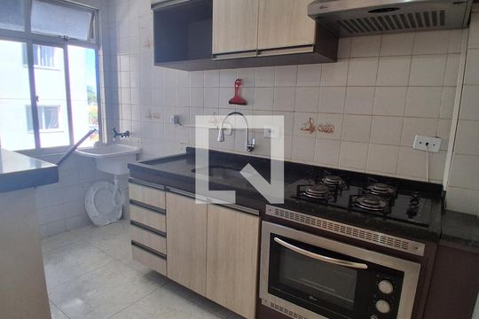 Apartamento para alugar com 2 quartos, 50m² em Capão Raso, Curitiba