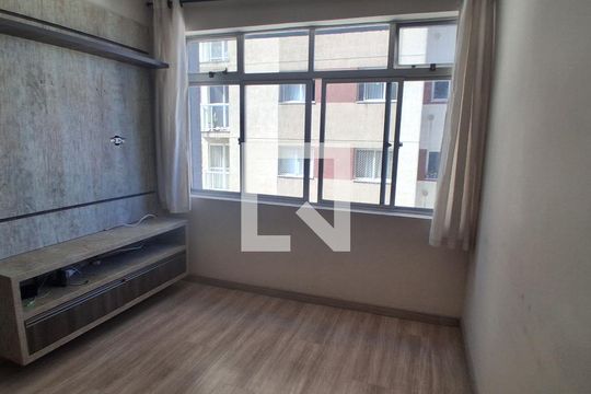 Apartamento para alugar com 2 quartos, 50m² em Capão Raso, Curitiba