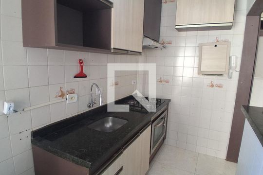 Apartamento para alugar com 2 quartos, 50m² em Capão Raso, Curitiba