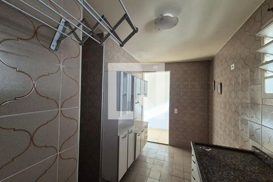 Apartamento para alugar com 1 quarto, 75m² em Vila Itapura, Campinas