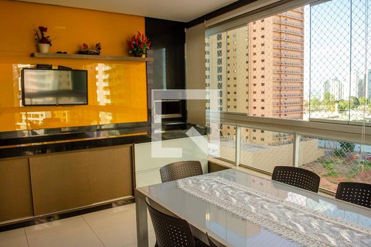Sacada de apartamento à venda com 3 quartos, 148m² em Jardim Goiás, Goiânia
