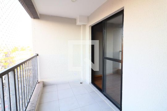 Sala de apartamento à venda com 2 quartos, 50m² em Vila Yolanda, Osasco
