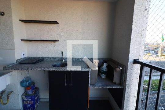 Sala de apartamento à venda com 2 quartos, 50m² em Vila Yolanda, Osasco