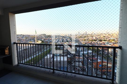 Sala de apartamento à venda com 2 quartos, 50m² em Vila Yolanda, Osasco