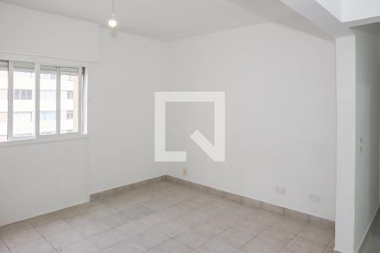 Suíte de apartamento para alugar com 3 quartos, 100m² em Vila Anglo Brasileira, São Paulo