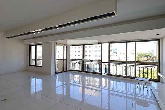 Apartamento para alugar com 3 quartos, 180m² em Moinhos de Vento, Porto Alegre