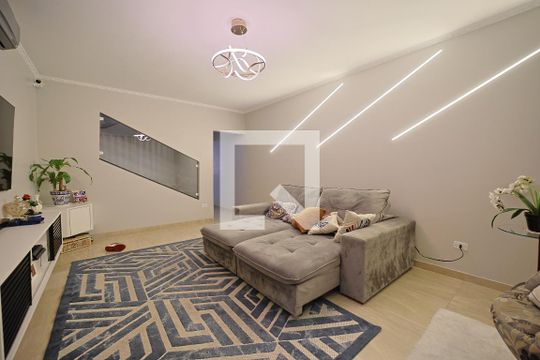 Casa para alugar com 3 quartos, 210m² em Cidade Patriarca, São Paulo
