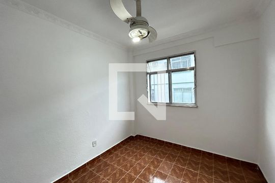 Quarto 1 de apartamento para alugar com 3 quartos, 58m² em Quintino Bocaiúva, Rio de Janeiro