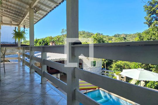 Sala 1 de casa de condomínio para alugar com 4 quartos, 277m² em Matapaca, Niterói