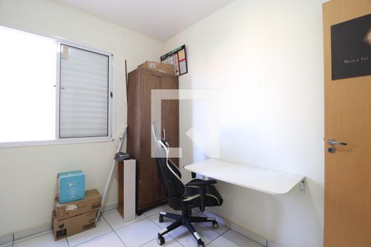 Quarto 2 de apartamento para alugar com 2 quartos, 49m² em Jardim Europa, Uberlândia