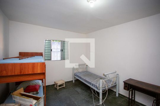 Casa 1 - Quarto de casa para alugar com 2 quartos, 110m² em Taboão, Diadema