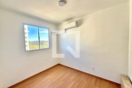 Quarto 1 de apartamento para alugar com 2 quartos, 48m² em Tijuca, Contagem