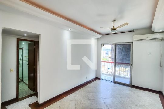 Apartamento à venda com 2 quartos, 91m² em Olaria, Rio de Janeiro