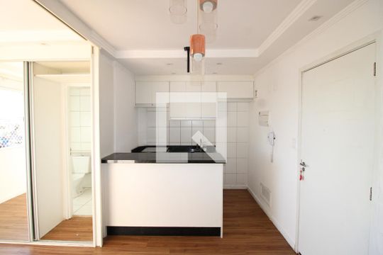 Apartamento para alugar com 1 quarto, 24m² em Vila Campanela, São Paulo
