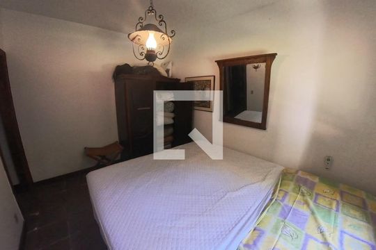 Quarto 1 de casa para alugar com 4 quartos, 50m² em Araras, Petrópolis