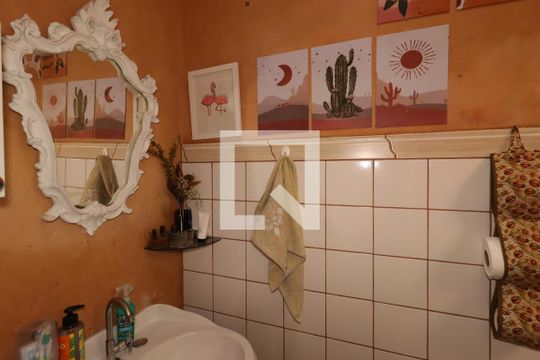 Banheiro de casa à venda com 2 quartos, 88m² em Utinga, Santo André