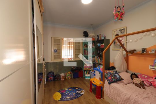 Quarto 2 de casa à venda com 2 quartos, 88m² em Utinga, Santo André